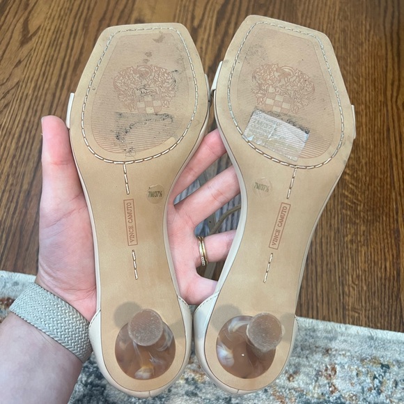 Vince Camuto Vinkely Heel - Picture 6 of 11